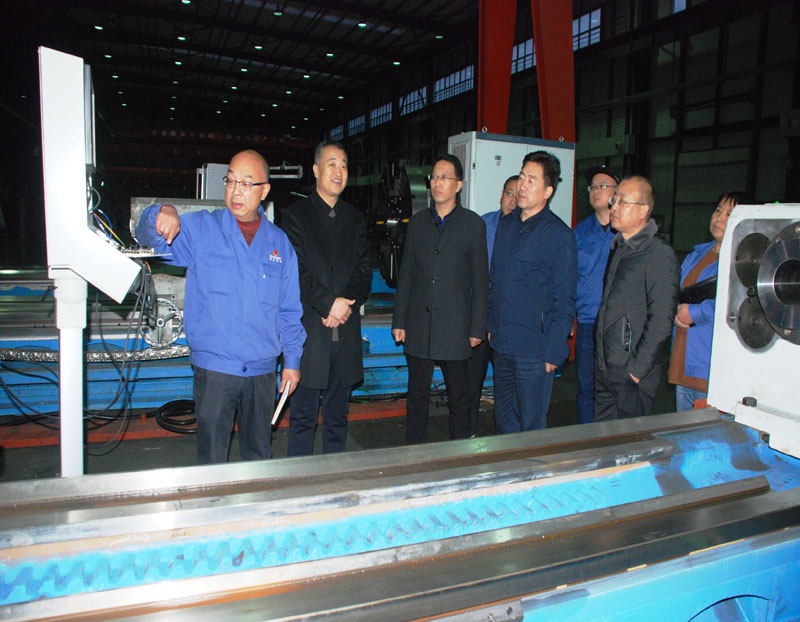 甘肅省科技廳考察組來星火機(jī)床公司考察