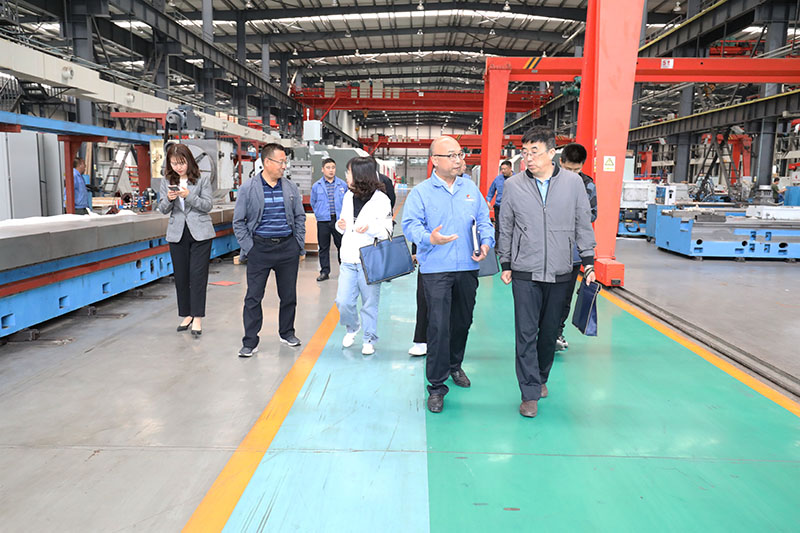 民革天水市委會(huì)調(diào)研組一行來星火機(jī)床公司開展深化國(guó)有企業(yè)改革調(diào)研