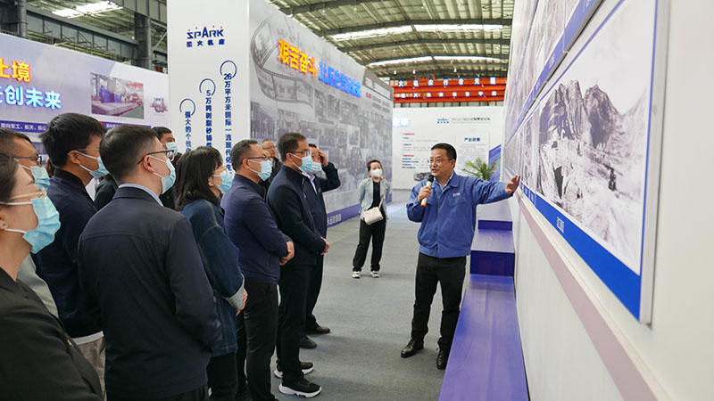 天水市委組織部、市總工會(huì)與星火機(jī)床開(kāi)展政企黨建交流活動(dòng)