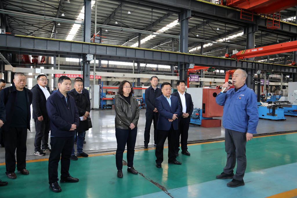張掖市副市長(zhǎng)郝效冬一行到公司參觀考察