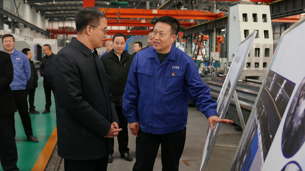 甘肅省委常委、政法委書(shū)記劉長(zhǎng)根深入包聯(lián)企業(yè)星火機(jī)床公司調(diào)研