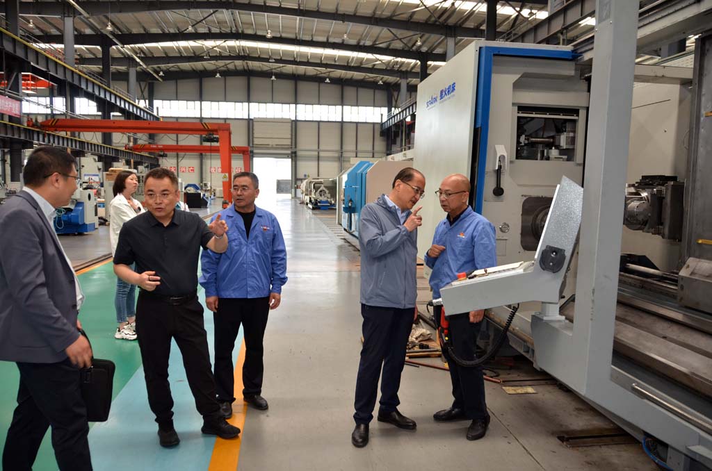 甘肅省總工會領(lǐng)導來星火機床公司考察調(diào)研