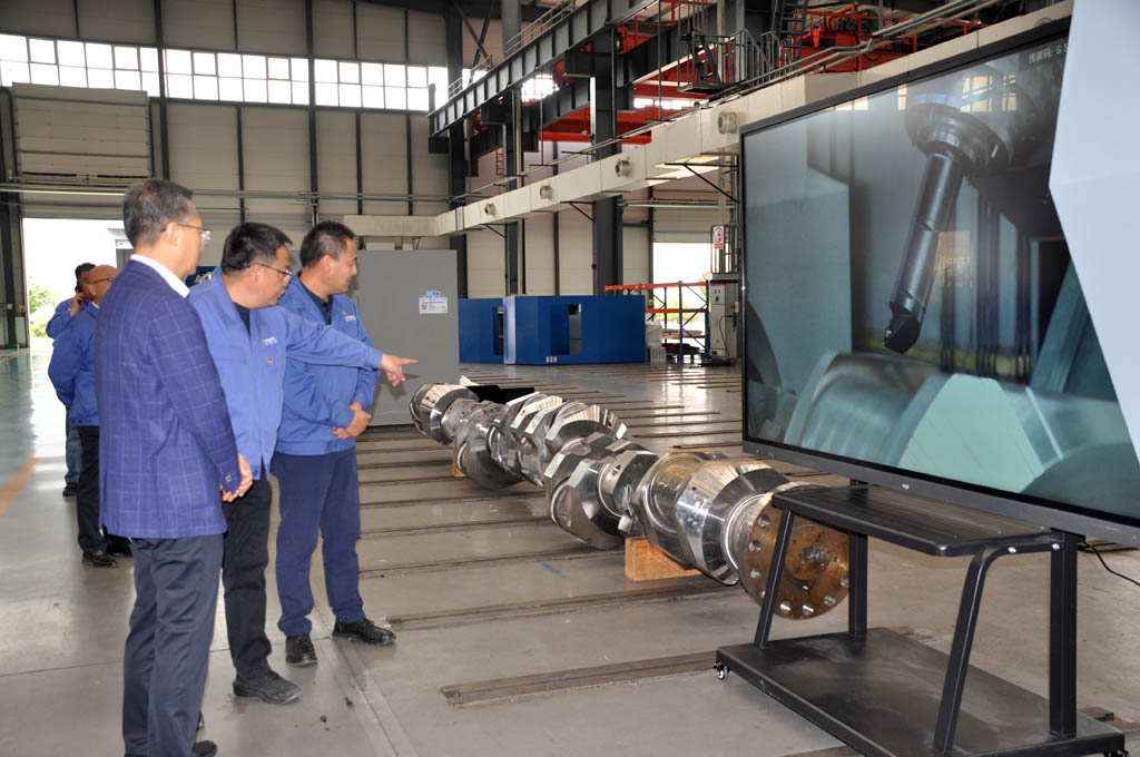 甘肅國投集團(tuán)董事長成廣平一行蒞臨星火數(shù)控調(diào)研